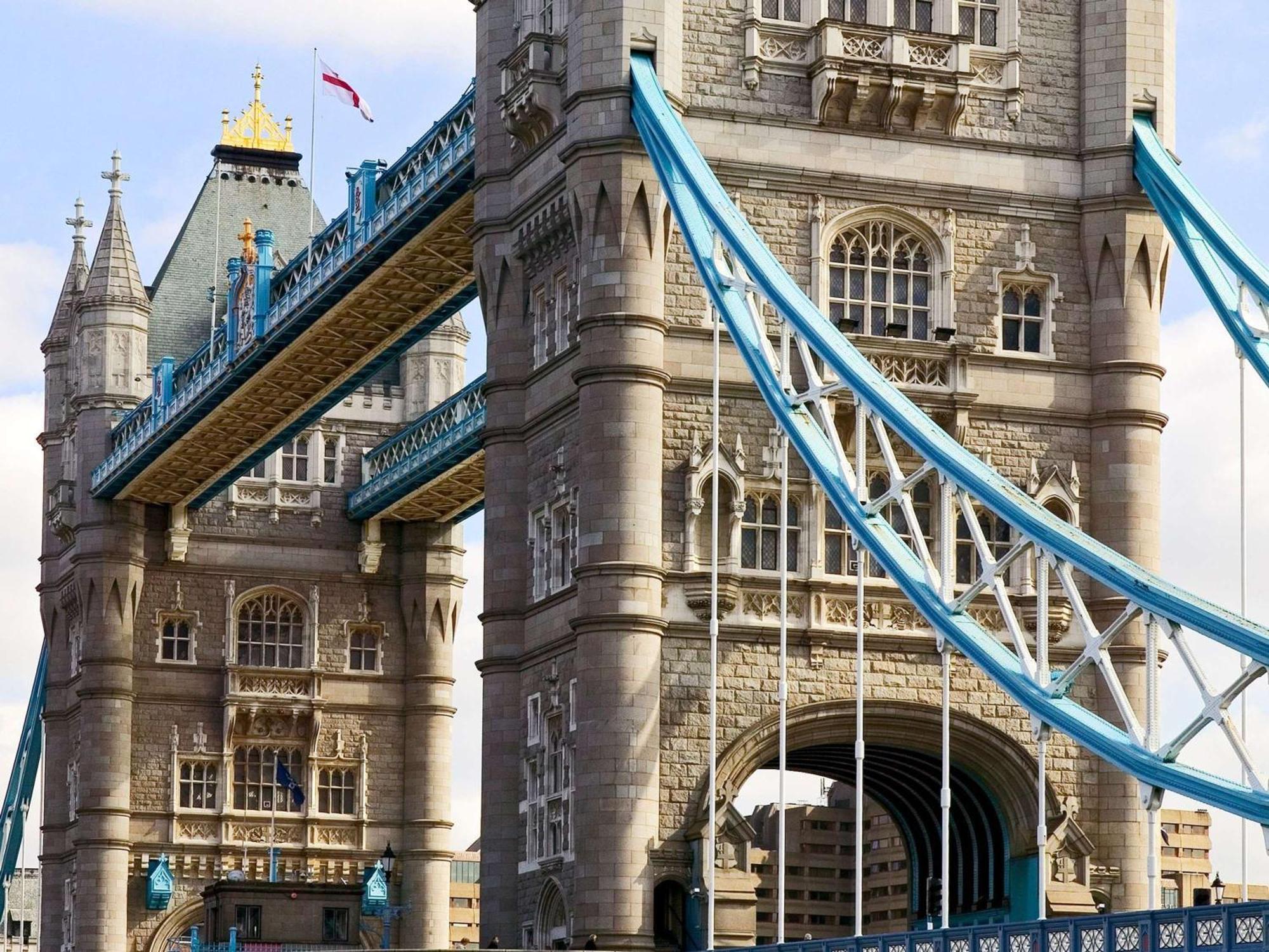 Novotel London Tower Bridge Esterno foto