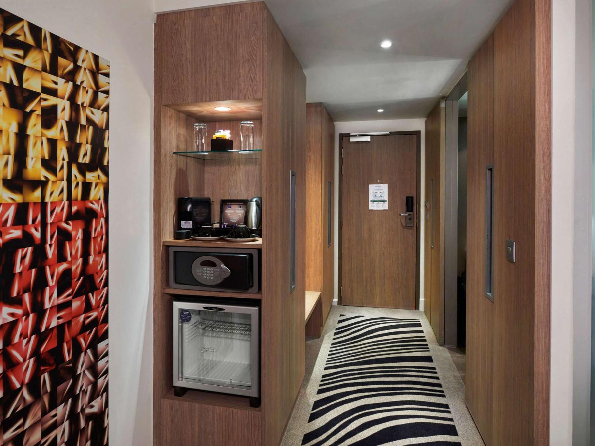 Novotel London Tower Bridge Esterno foto