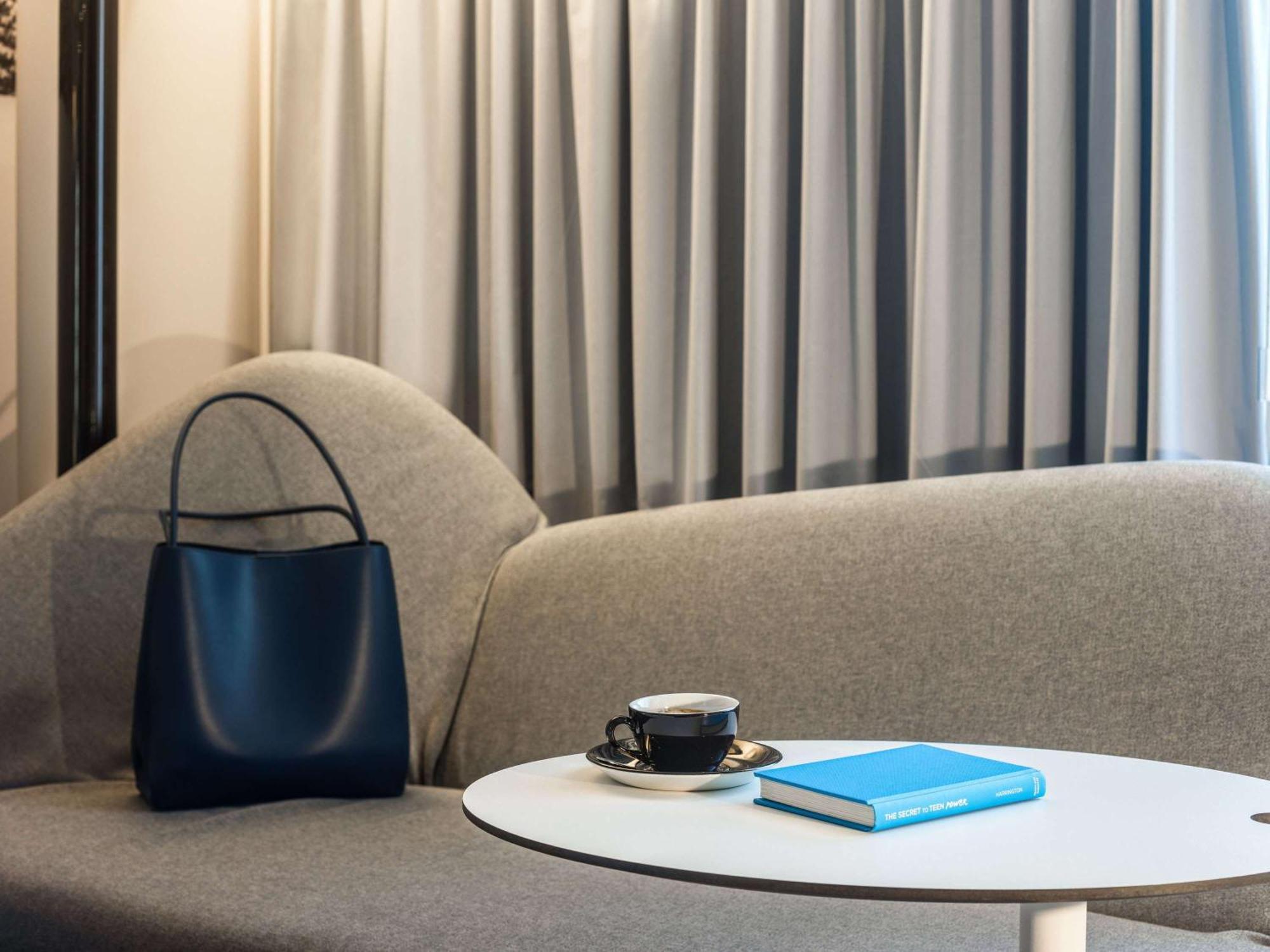 Novotel London Tower Bridge Esterno foto