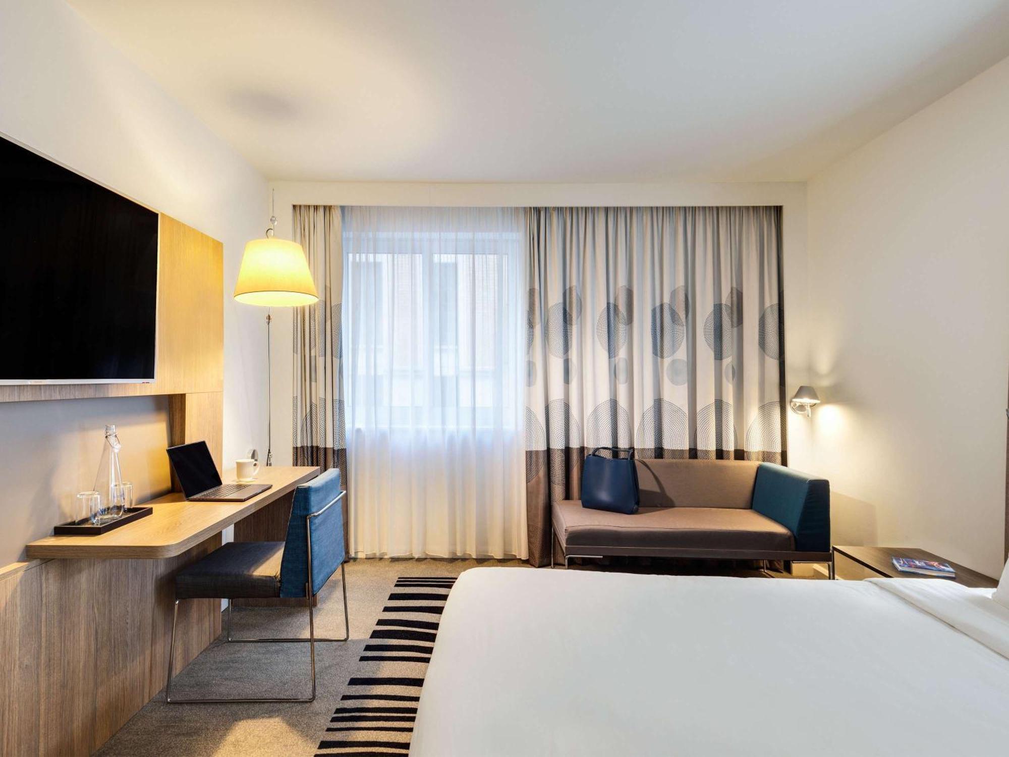 Novotel London Tower Bridge Esterno foto